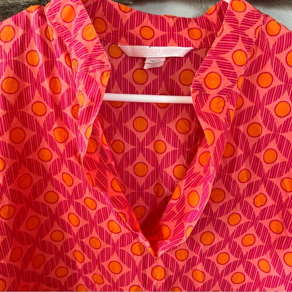 Victoria’s Secret Pink and Orange V Neck Shirt Flair Sleeve - Picture 2 of 5